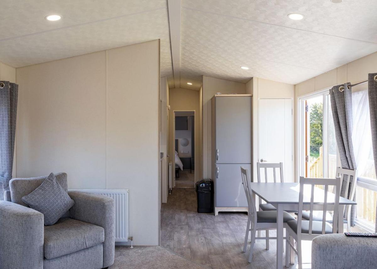 Great Harlow Views Newby  外观 照片